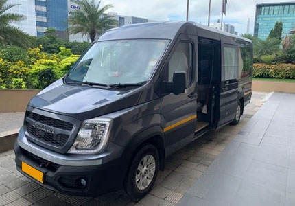 17 Seater Urbania Traveller