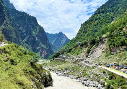 Hemkunt Sahib Tour from Chandigarh