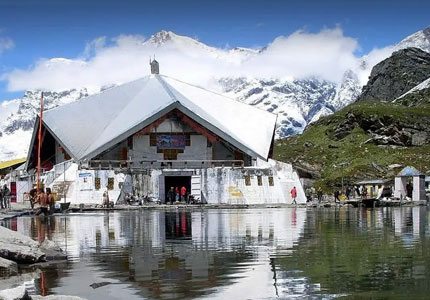 Hemkunt Sahib Tour from Chandigarh