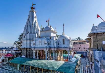 Chandigarh to 4 Devi Temples: Sacred Darshan Tour