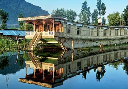Romantic Kashmir Tour from Amritsar