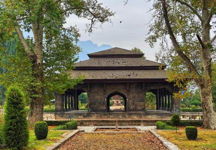 Kashmir Valley Tour from Chandigarh