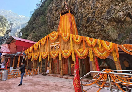 Char Dham Yatra with Amritsar Tour