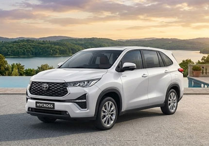 Innova Hycross