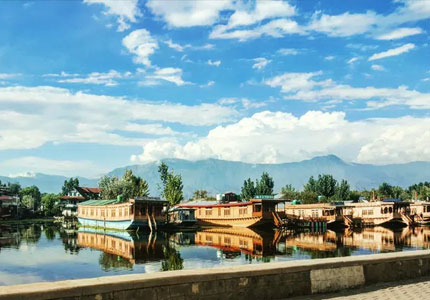 Amritsar to Srinagar Himalayan Getaway